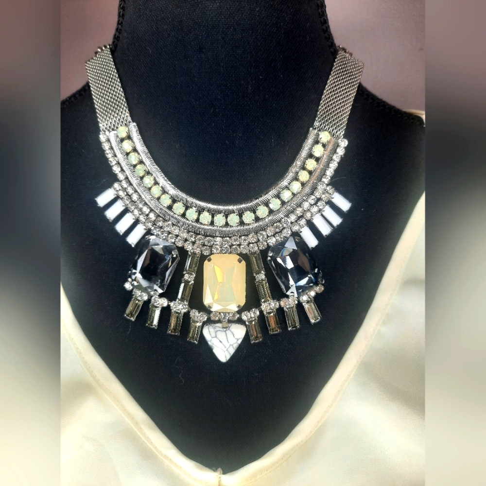Elegant Silver and Black Statement Necklace